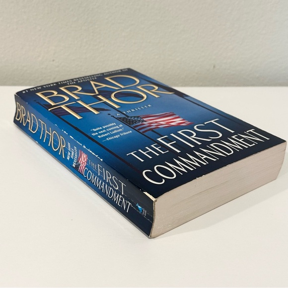 The First Commandment by Brad Thor - Picture 4 of 8